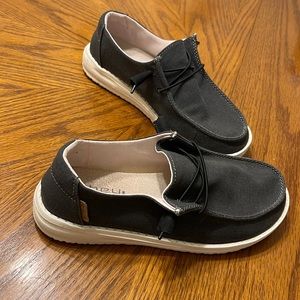Size 5; Black Hey Dude Shoes